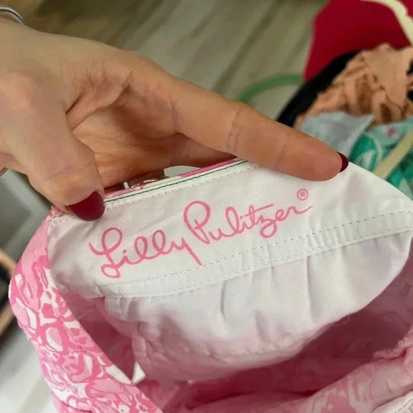 Lilly Pulitzer she's a fox buttercup shorts scalloped chinos Barbie pink print - Picture 7 of 9